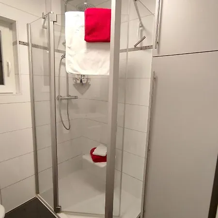 Cosy And Modern 2 Bedrooms Flat With Marina View Apartman