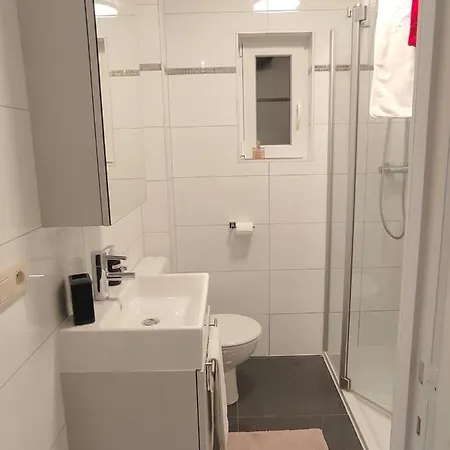 Cosy And Modern 2 Bedrooms Flat With Marina View Apartman